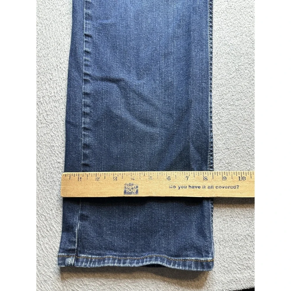 Wrangler Authentics Jeans Mens 34x34 (32x32) Blue Straight Leg Denim Medium Wash